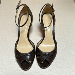 Ann Taylor brown leather dress shoes. Size 7